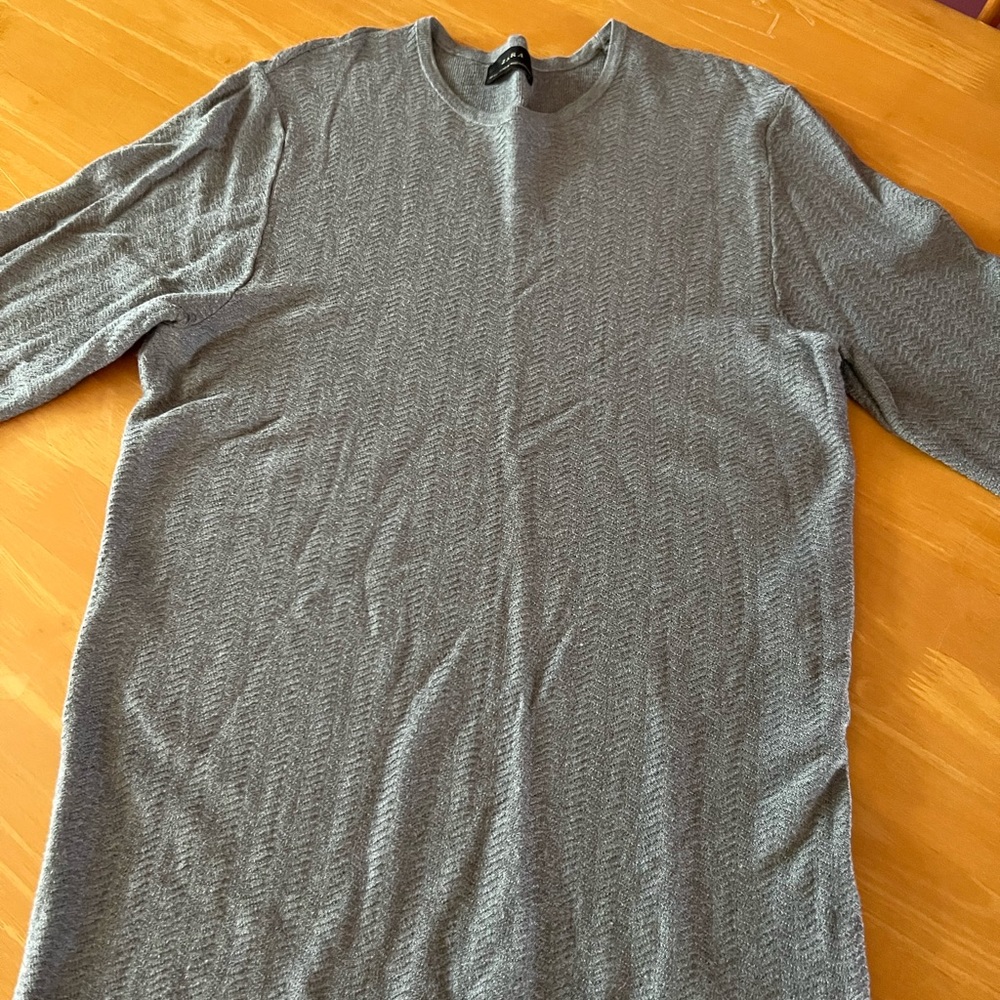 Mens long sleeve shirt.  Small.
